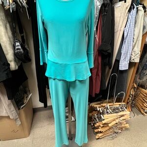 Sympli teal green top with pull on pant. Jersey fabric great for traveling